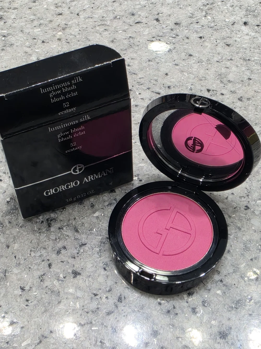 Giorgio Armani Luminous Silk Blurring Blush — 52 ecstacy